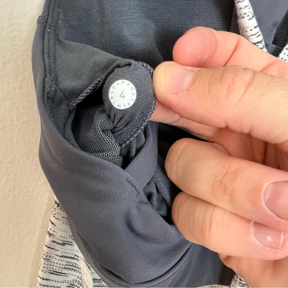 LULULEMON- Twist & Toil Tank Tiger Space Dye Black White Nebula Training Running - Picture 7 of 8